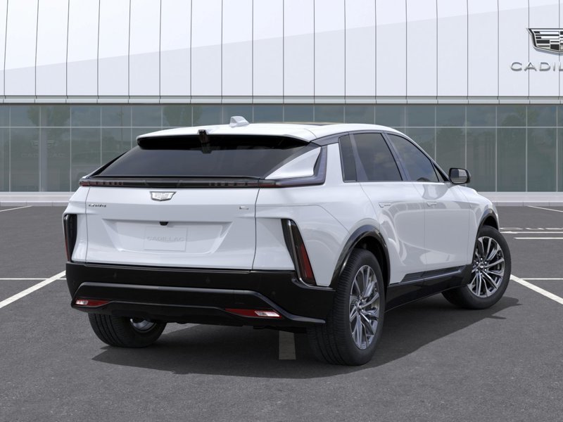 Cadillac Lyriq Sport 2027 à Alma, Québec - 4 - w1024h768px