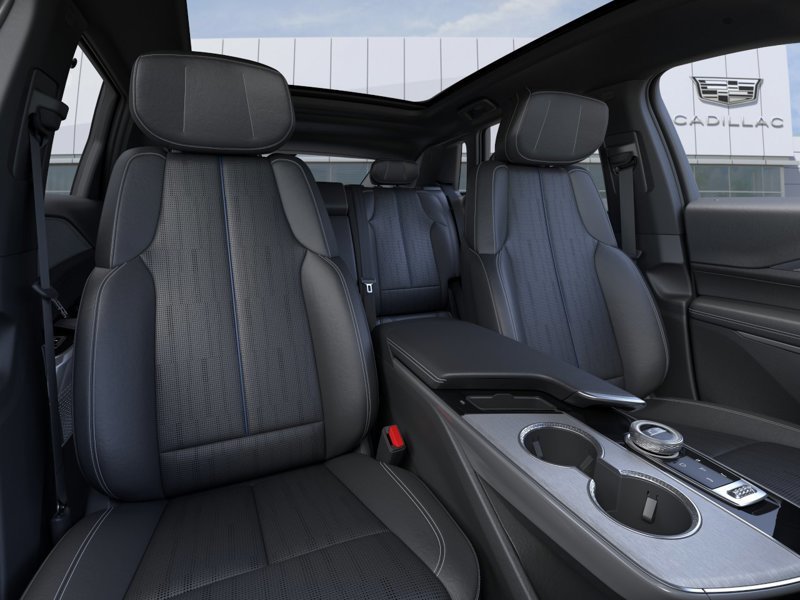 Cadillac Lyriq Sport 2027 à Alma, Québec - 6 - w1024h768px