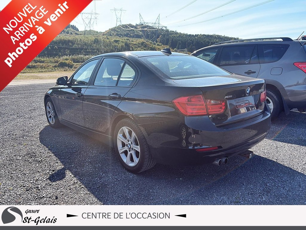 BMW 3 Series  2013 à La Malbaie, Québec - 4 - w1024h768px