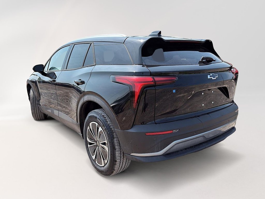 2025 Chevrolet Blazer EV LT in La Malbaie, Quebec - 4 - w1024h768px