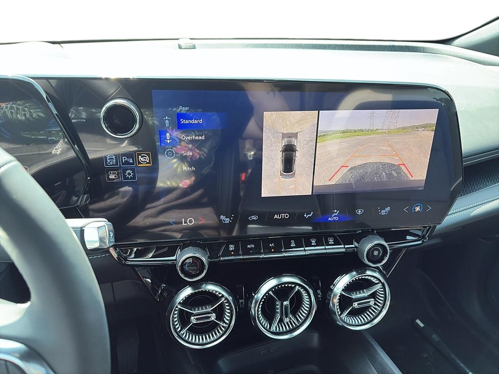 2025 Chevrolet Blazer EV LT in La Malbaie, Quebec - 17 - w1024h768px