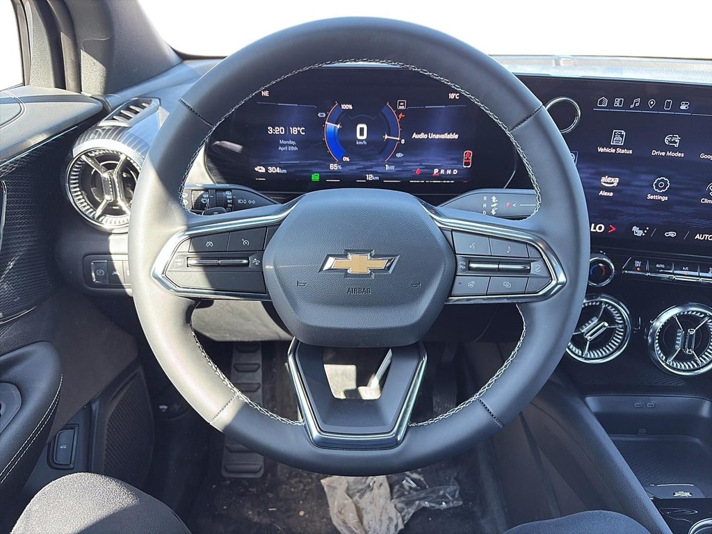 2025 Chevrolet Blazer EV LT in La Malbaie, Quebec - 12 - w1024h768px