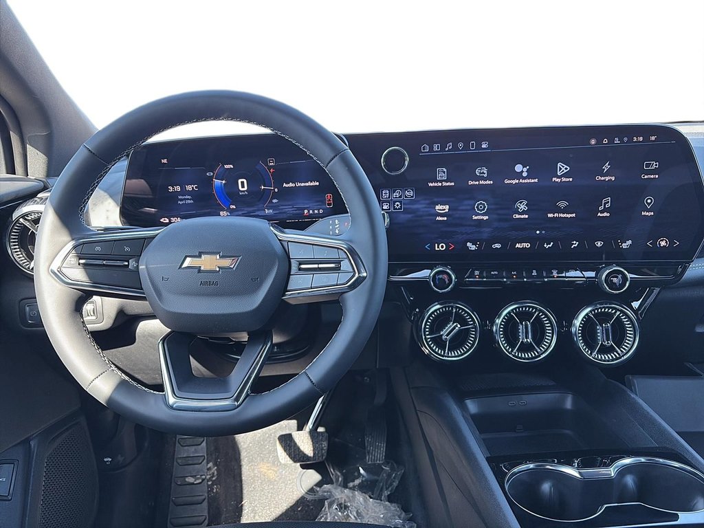 2025 Chevrolet Blazer EV LT in La Malbaie, Quebec - 10 - w1024h768px