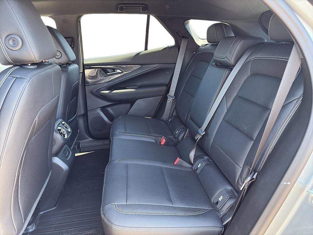 2025 Chevrolet Blazer EV LT in La Malbaie, Quebec - 9 - w1024h768px