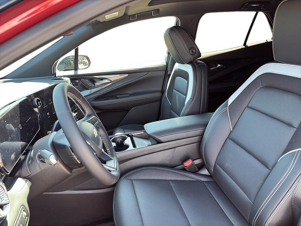 2025 Chevrolet Blazer EV LT in La Malbaie, Quebec - 8 - w1024h768px