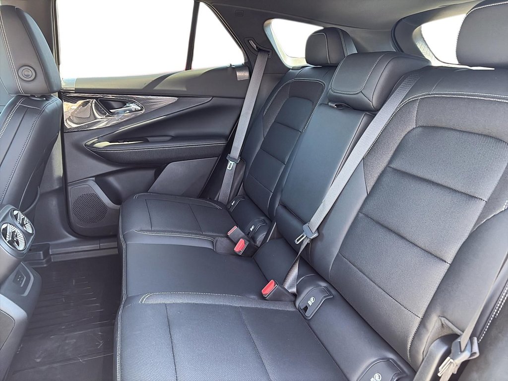 2025 Chevrolet Blazer EV LT in La Malbaie, Quebec - 9 - w1024h768px
