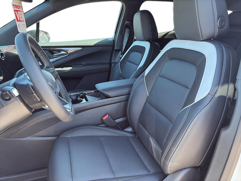 2025 Chevrolet Blazer EV LT in La Malbaie, Quebec - 8 - w1024h768px