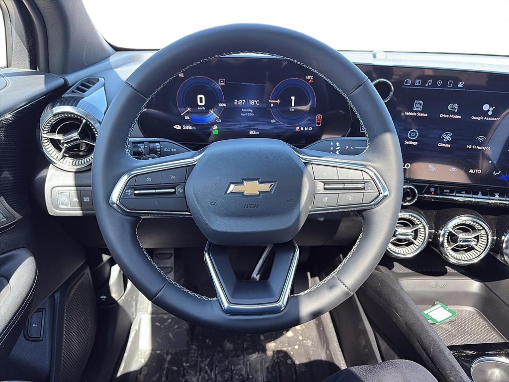 2025 Chevrolet Blazer EV LT in La Malbaie, Quebec - 12 - w1024h768px