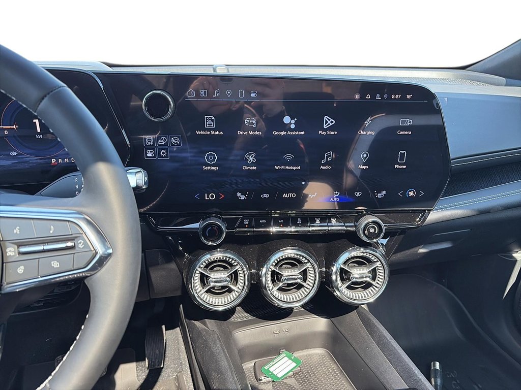 2025 Chevrolet Blazer EV LT in La Malbaie, Quebec - 13 - w1024h768px