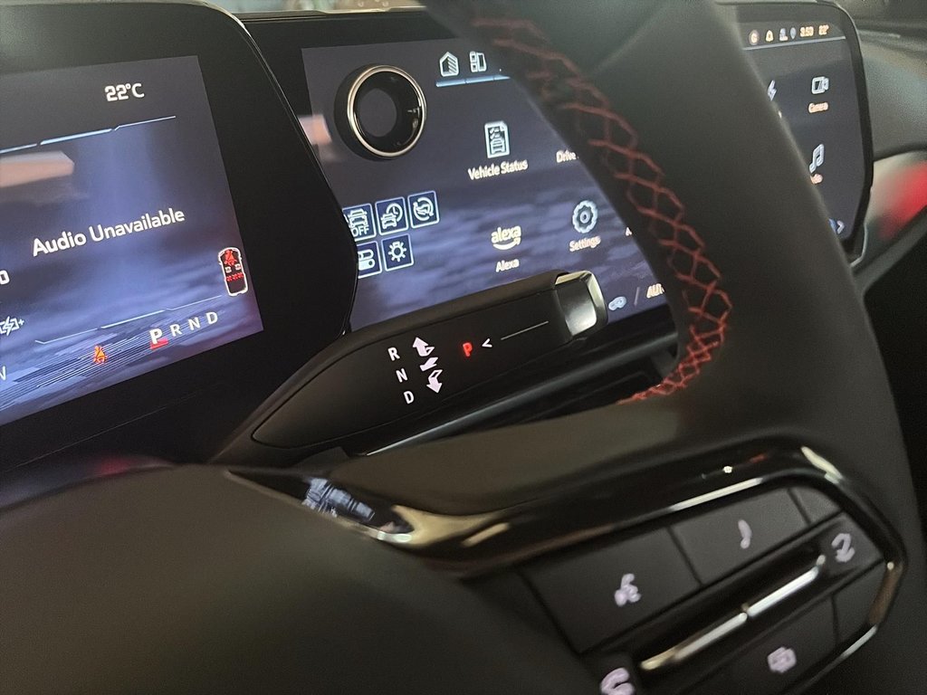 2025 Chevrolet Equinox EV 2RS in La Malbaie, Quebec - 15 - w1024h768px