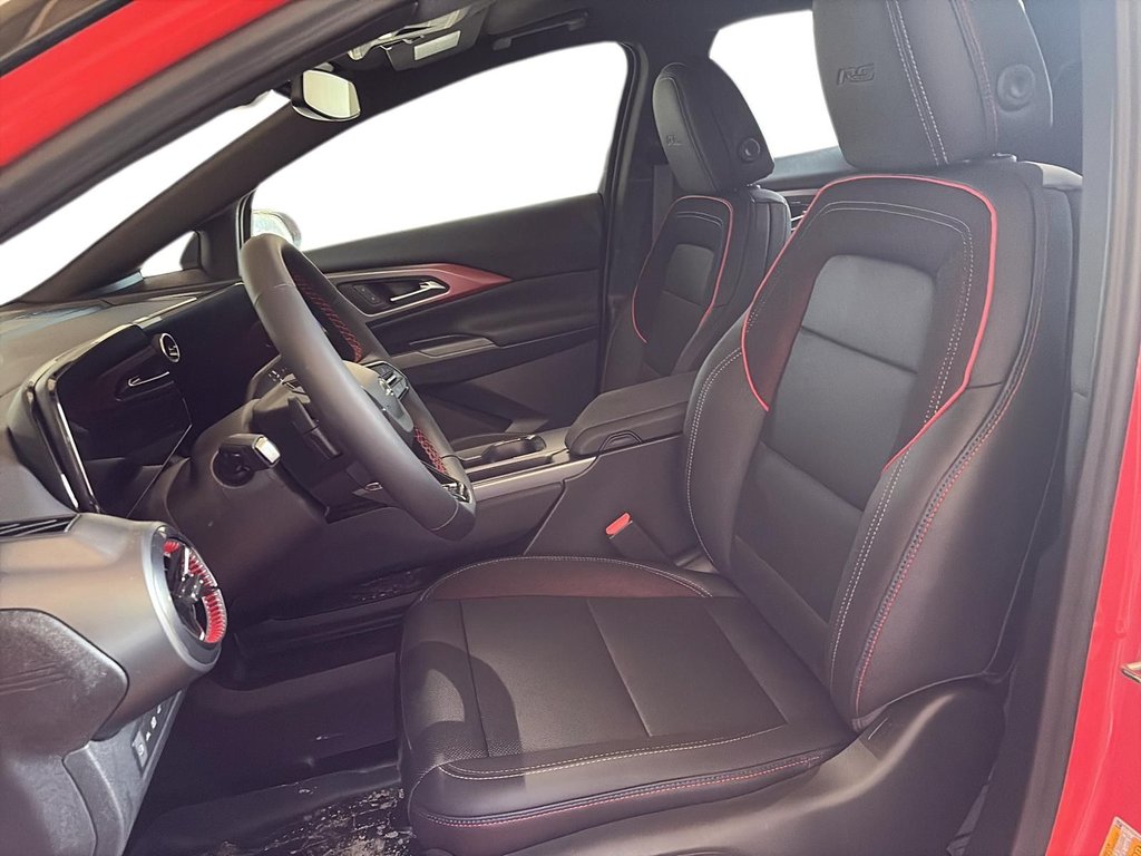 2025 Chevrolet Equinox EV RS in La Malbaie, Quebec - 8 - w1024h768px