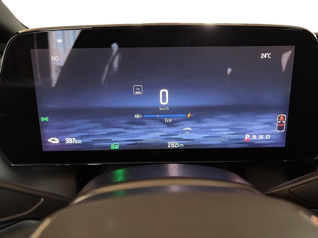 2025 Chevrolet Equinox EV RS in La Malbaie, Quebec - 13 - w1024h768px