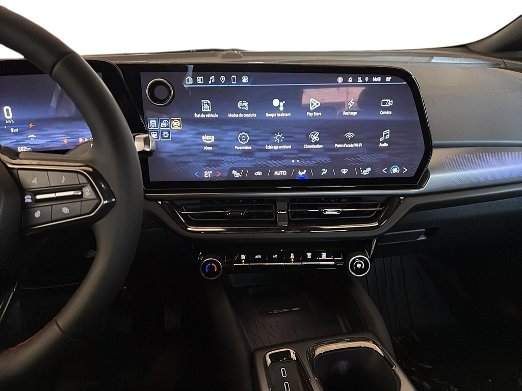 2025 Chevrolet Equinox EV RS in La Malbaie, Quebec - 14 - w1024h768px