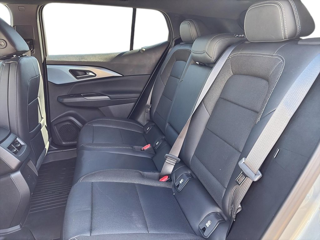 2025 Chevrolet Equinox EV 2LT in La Malbaie, Quebec - 9 - w1024h768px