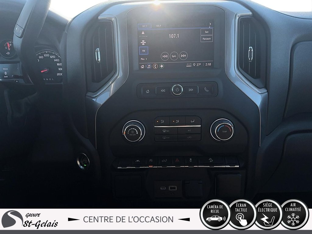 2022  Silverado 1500 Custom Trail Boss in La Malbaie, Quebec - 14 - w1024h768px