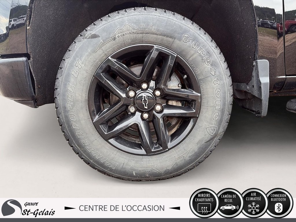 Chevrolet Silverado 1500 Custom Trail Boss 2022 à La Malbaie, Québec - 7 - w1024h768px