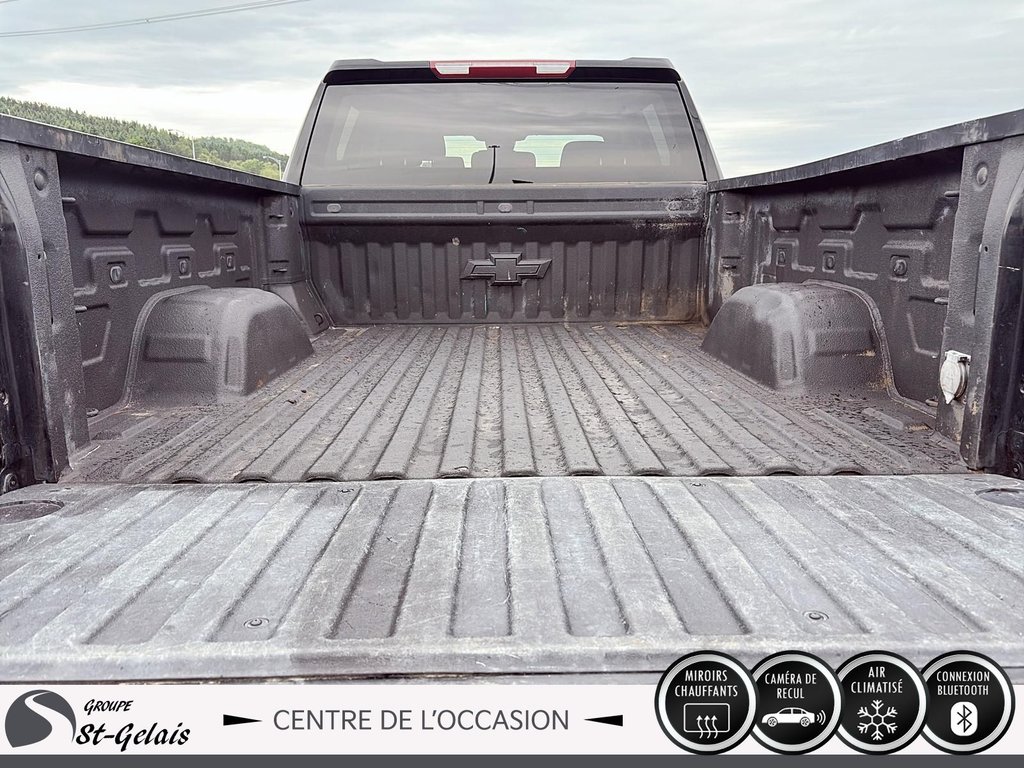 Chevrolet Silverado 1500 Custom Trail Boss 2022 à La Malbaie, Québec - 6 - w1024h768px
