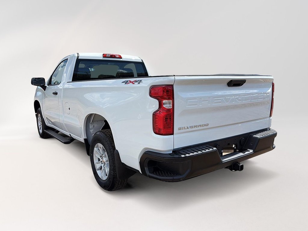 2025 Chevrolet Silverado 1500 WT in La Malbaie, Quebec - 4 - w1024h768px