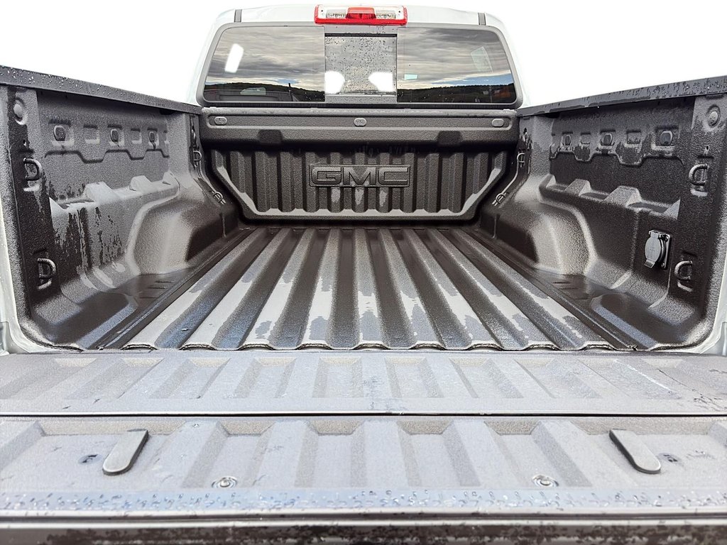 2024 GMC Canyon ELEVATION in La Malbaie, Quebec - 15 - w1024h768px