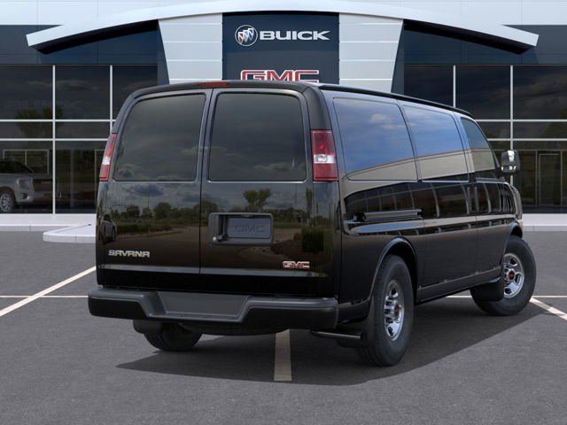 GMC Savana Cargo Van  2025 à La Malbaie, Québec - 4 - w1024h768px
