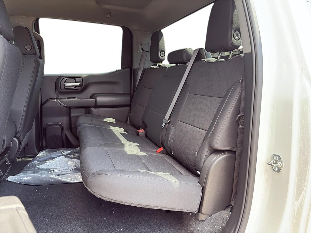 GMC Sierra 1500 PRO 2025 à La Malbaie, Québec - 9 - w1024h768px