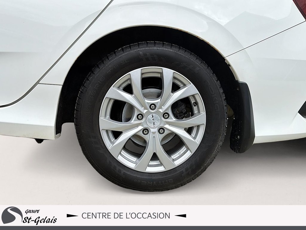 2018  Civic Sedan LX in La Malbaie, Quebec - 7 - w1024h768px