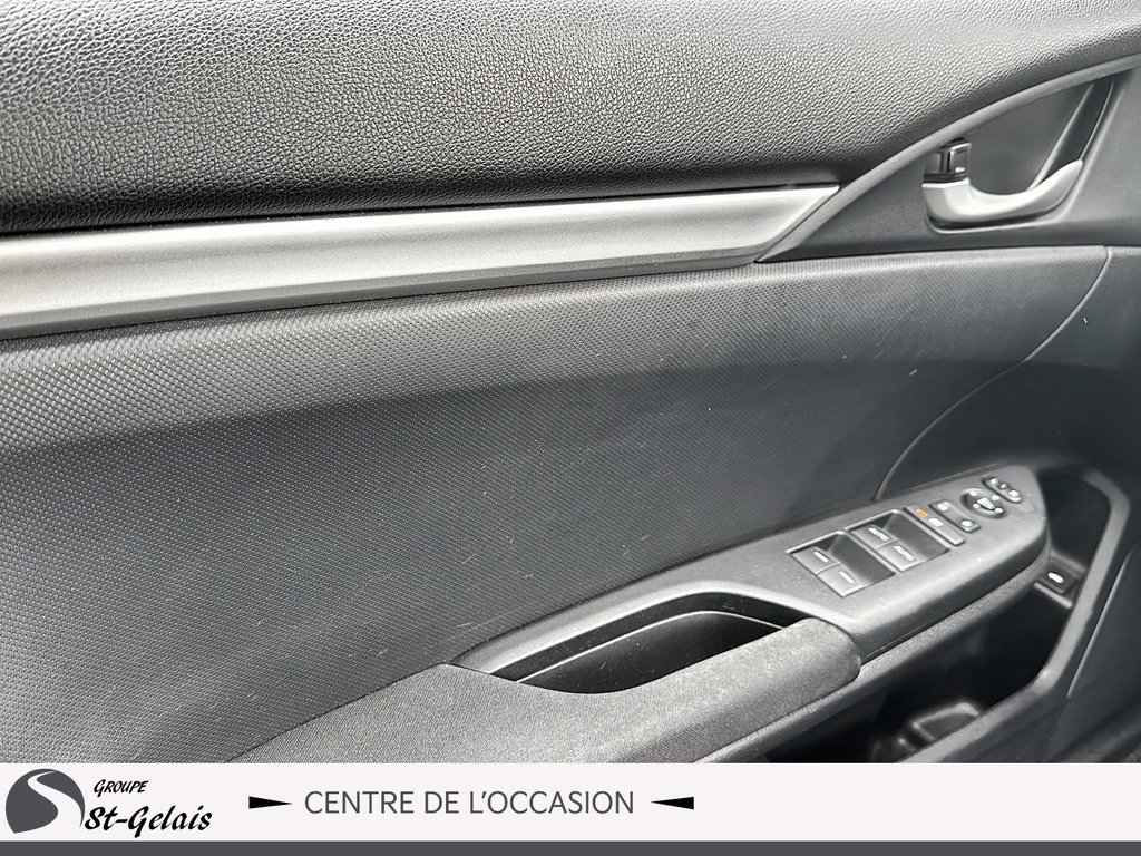 Honda Civic Sedan LX 2018 à La Malbaie, Québec - 12 - w1024h768px