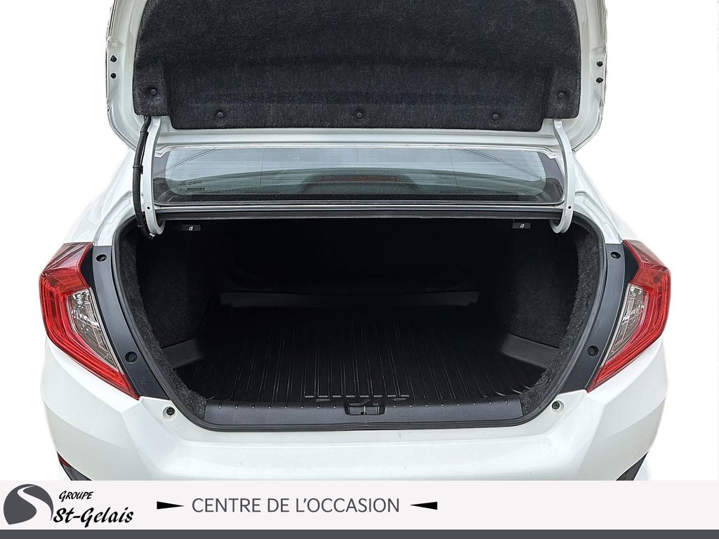 2018  Civic Sedan LX in La Malbaie, Quebec - 6 - w1024h768px
