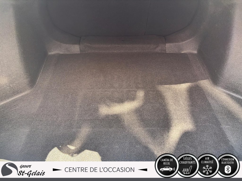 Honda Civic Sedan LX 2022 à La Malbaie, Québec - 6 - w1024h768px