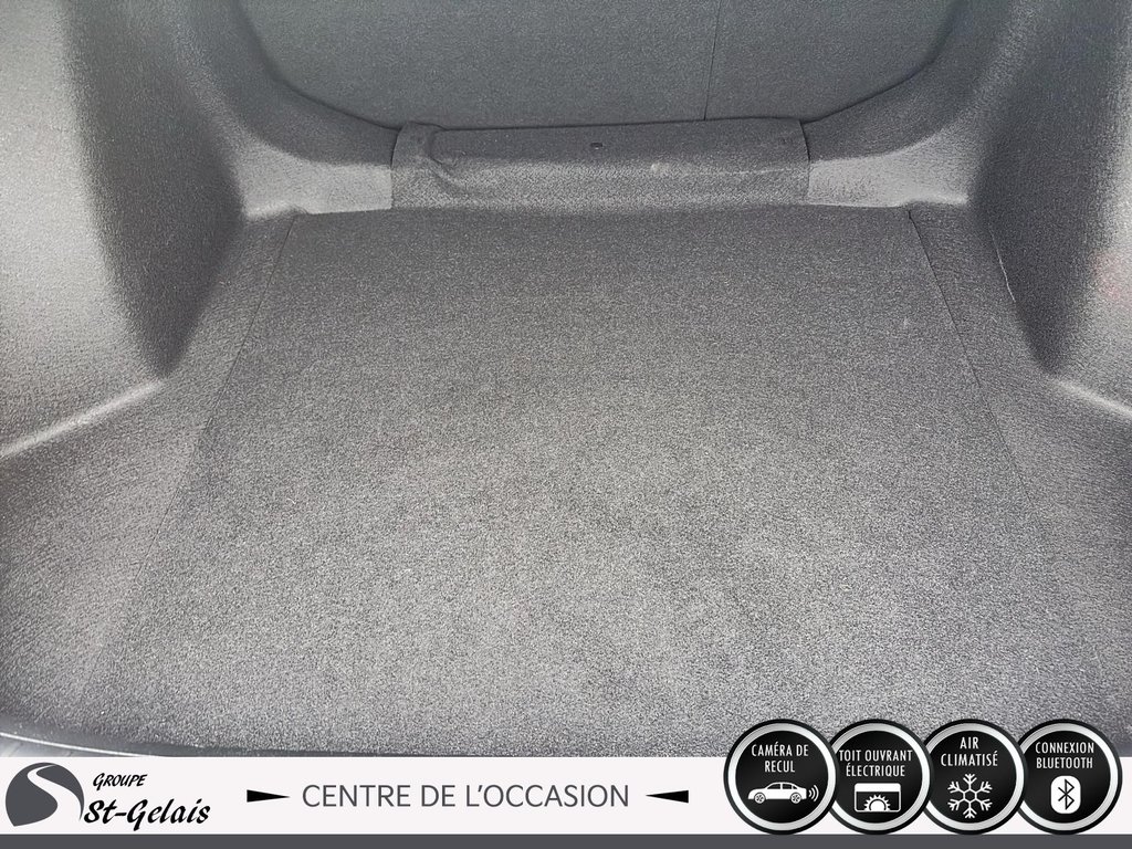 Honda Civic Sedan Sport 2024 à La Malbaie, Québec - 6 - w1024h768px