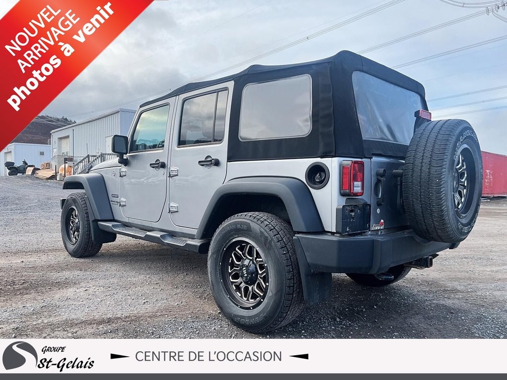 Jeep WRANGLER JK UNLIMITED Sport 2018 à La Malbaie, Québec - 4 - w1024h768px