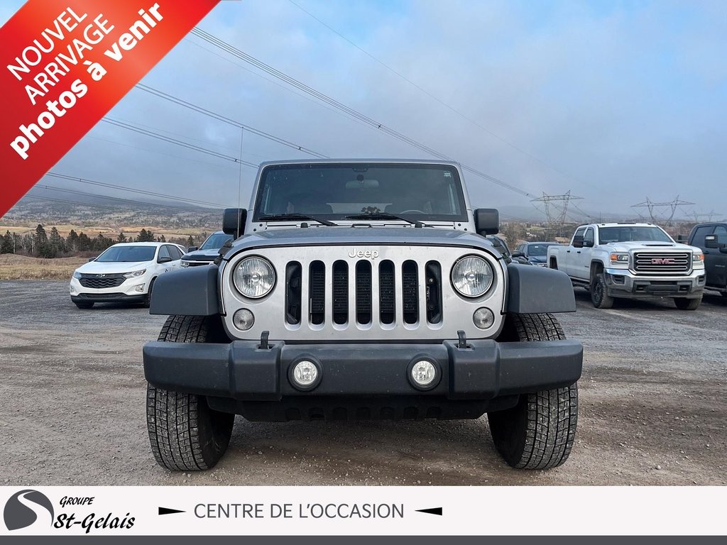 Jeep WRANGLER JK UNLIMITED Sport 2018 à La Malbaie, Québec - 2 - w1024h768px