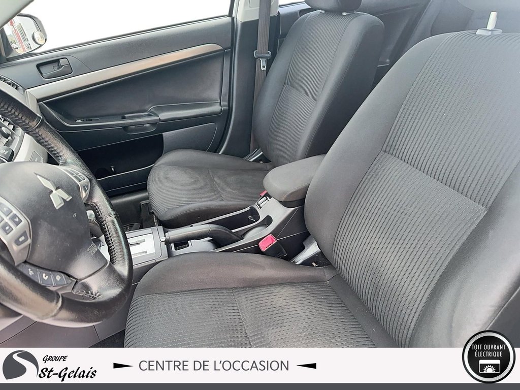 Mitsubishi Lancer  2015 à La Malbaie, Québec - 8 - w1024h768px