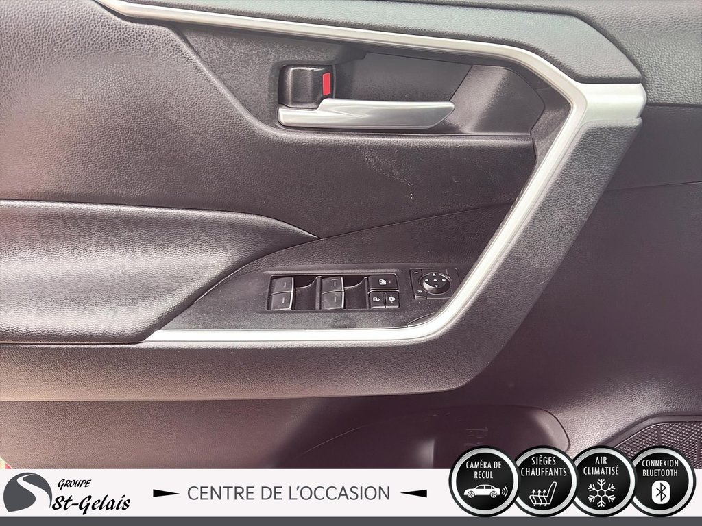 Toyota RAV4 Hybrid XLE 2023 à La Malbaie, Québec - 11 - w1024h768px