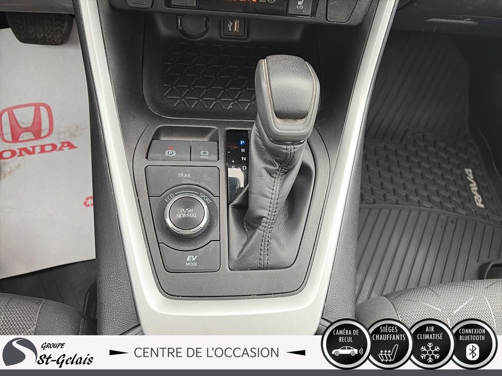 Toyota RAV4 Hybrid XLE 2023 à La Malbaie, Québec - 15 - w1024h768px