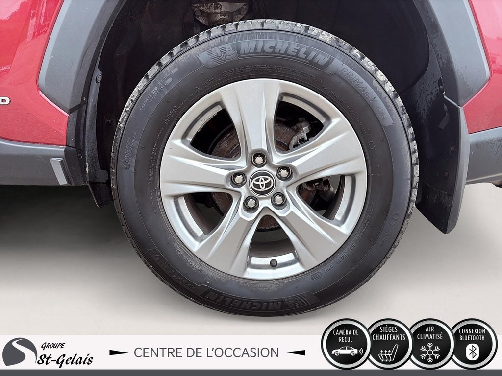 Toyota RAV4 Hybrid XLE 2023 à La Malbaie, Québec - 7 - w1024h768px