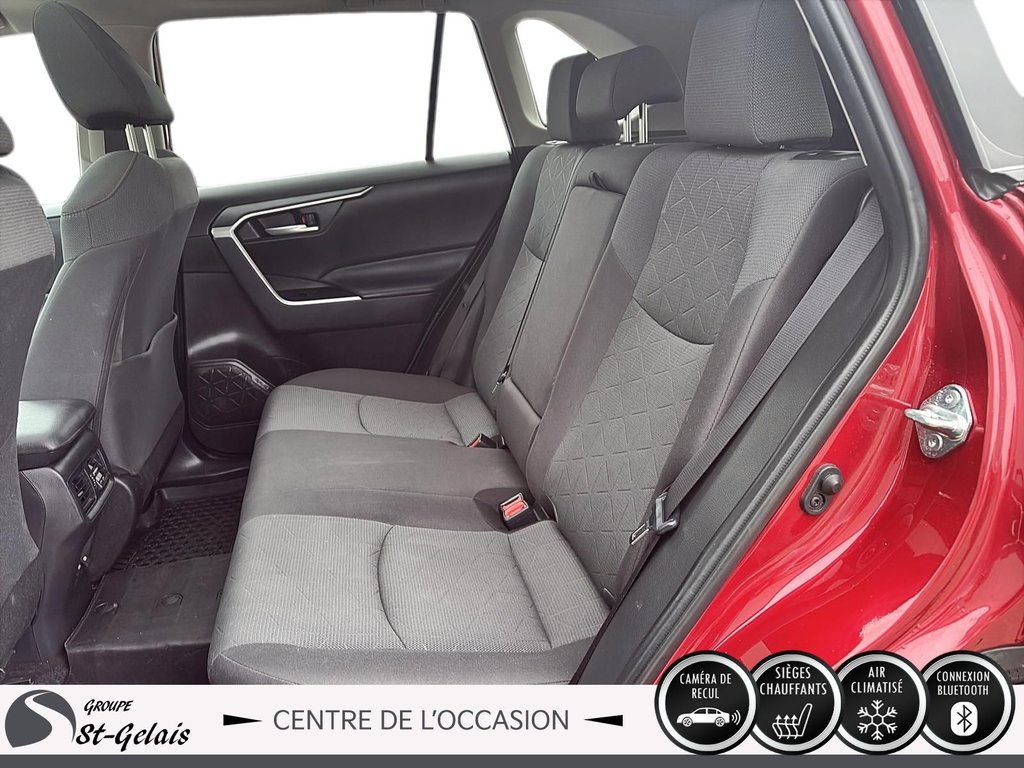 Toyota RAV4 Hybrid XLE 2023 à La Malbaie, Québec - 9 - w1024h768px