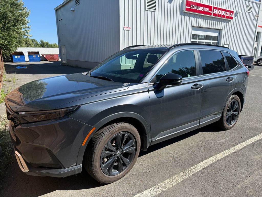 2023 Honda CR-V Hybrid Touring in Edmundston, New Brunswick - 1 - w1024h768px