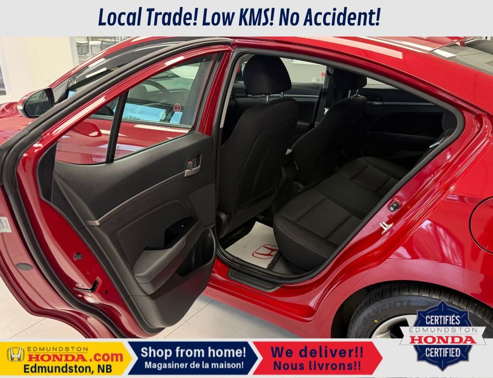 2017 Hyundai Elantra GL in Edmundston, New Brunswick - 17 - w1024h768px