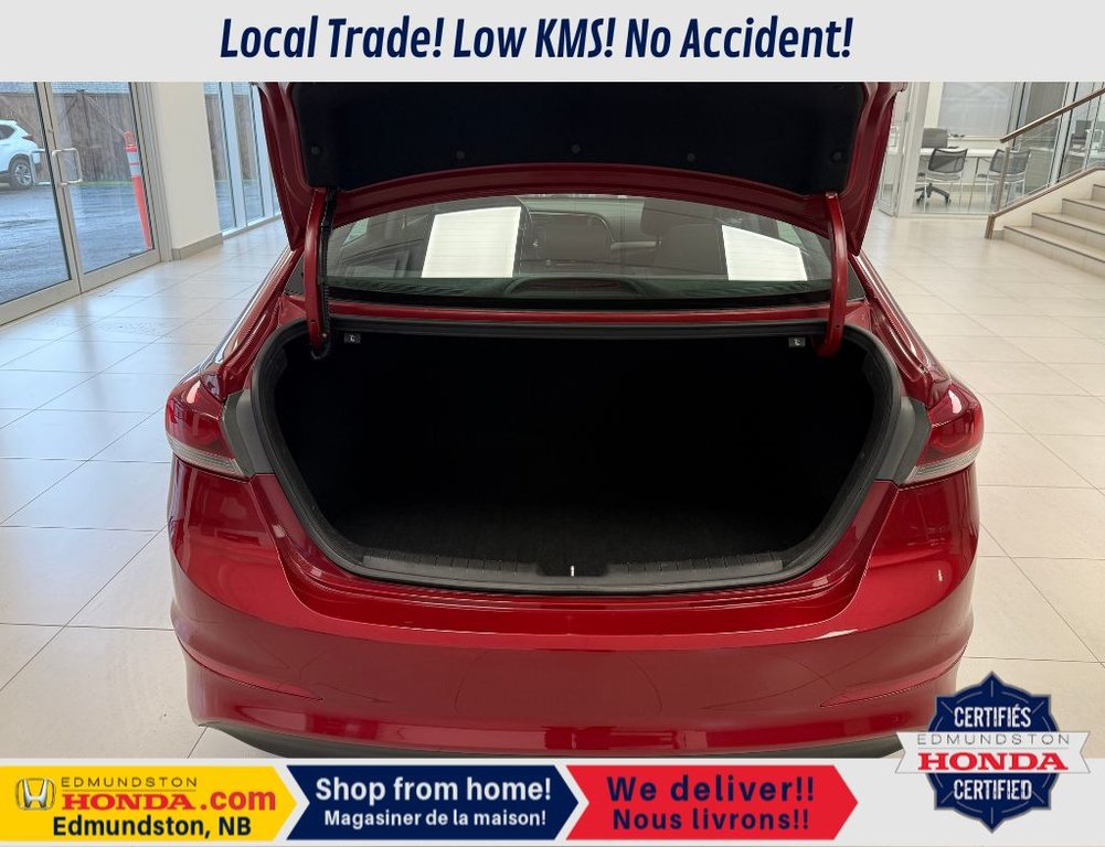 2017 Hyundai Elantra GL in Edmundston, New Brunswick - 9 - w1024h768px