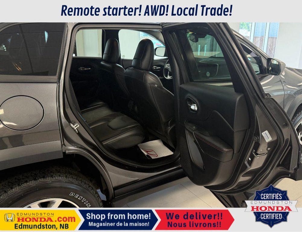 2016 Jeep Cherokee Trailhawk in Edmundston, New Brunswick - 14 - w1024h768px