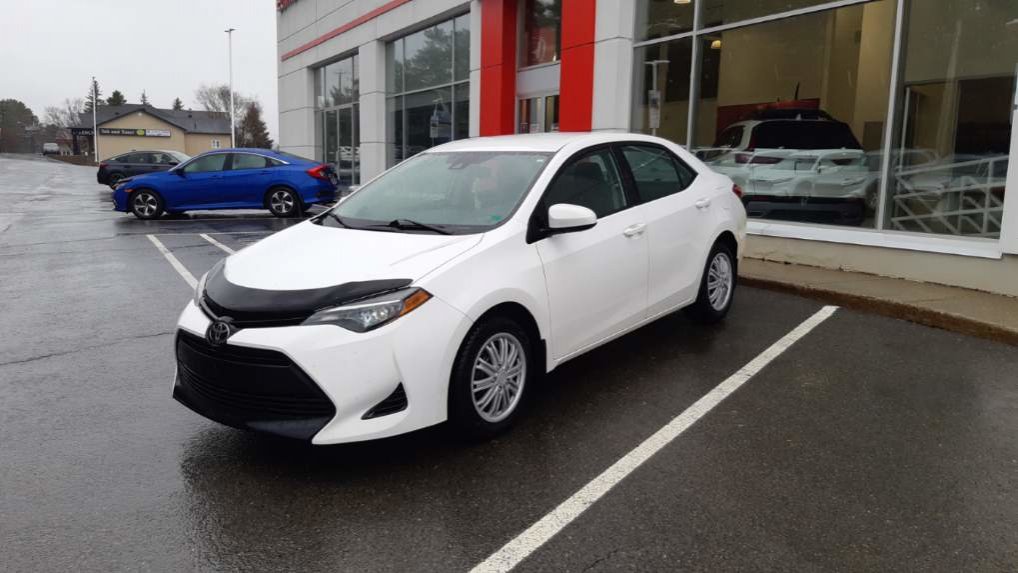 Toyota Corolla LE 2018 à Edmundston, Nouveau-Brunswick - 1 - w1024h768px