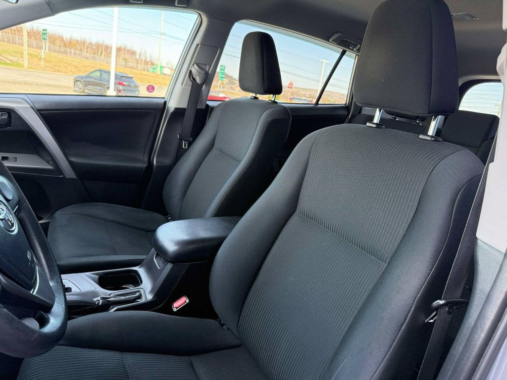 2016 Toyota RAV4 LE in Grand Falls, New Brunswick - 17 - w1024h768px