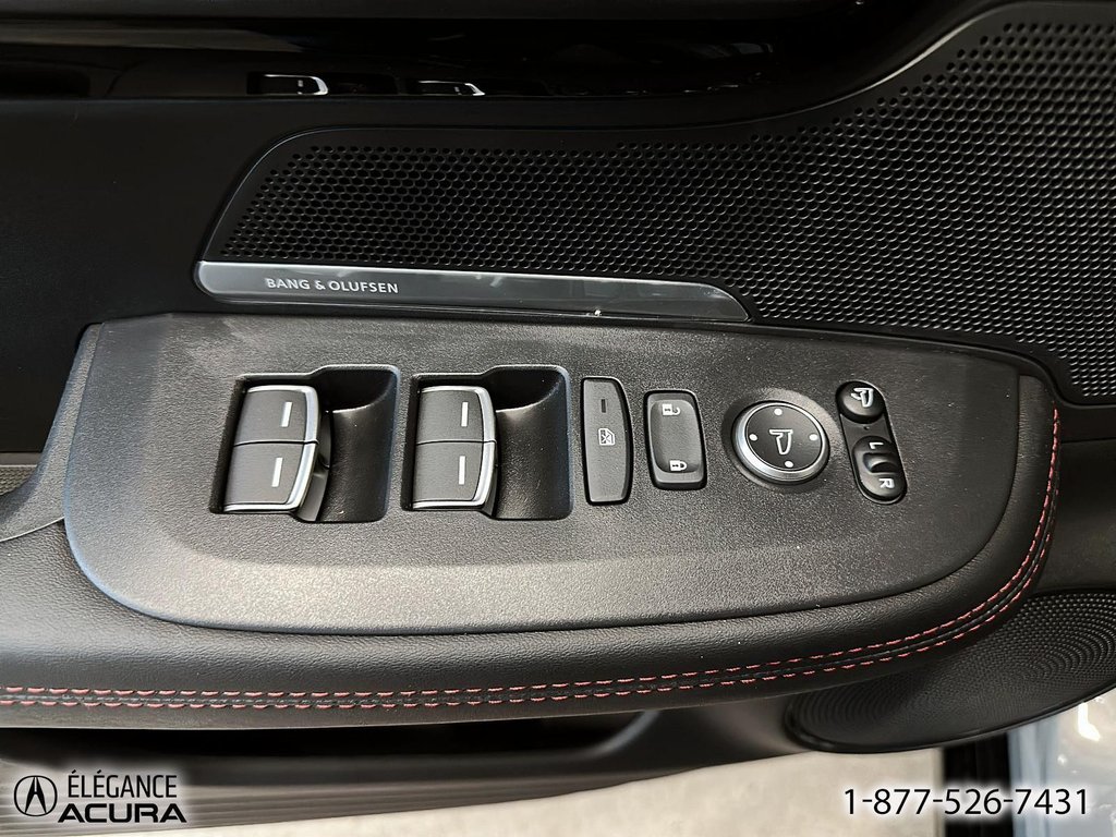 Acura ADX Platinum Elite A-Spec 2025 à Granby, Québec - 15 - w1024h768px
