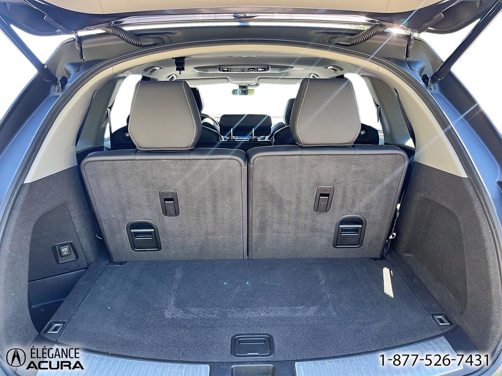 2017 Acura MDX Elite Pkg in Granby, Quebec - 9 - w1024h768px