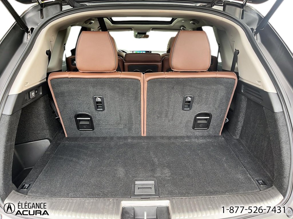 2023 Acura MDX in Granby, Quebec - 9 - w1024h768px