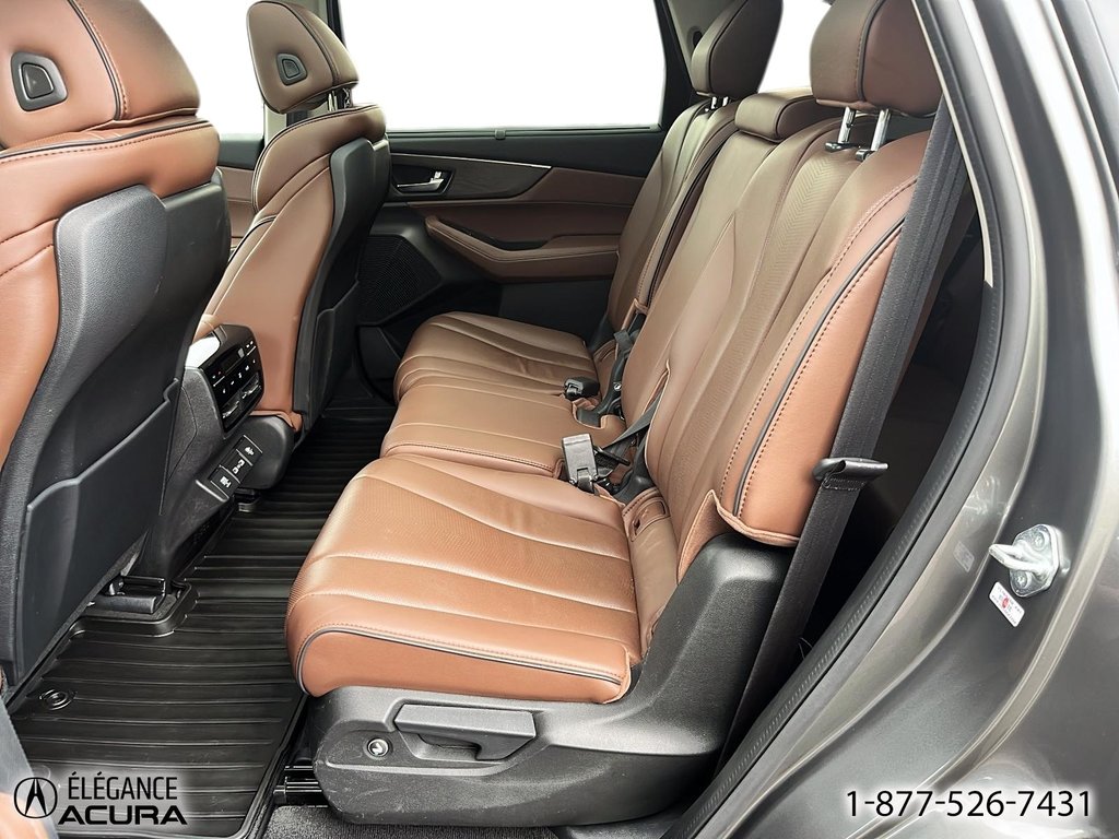 2023 Acura MDX in Granby, Quebec - 12 - w1024h768px