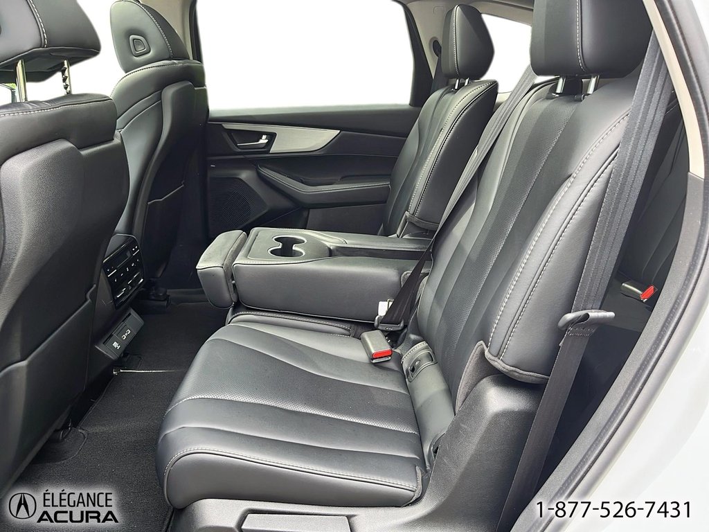 2024 Acura MDX Tech in Granby, Quebec - 14 - w1024h768px