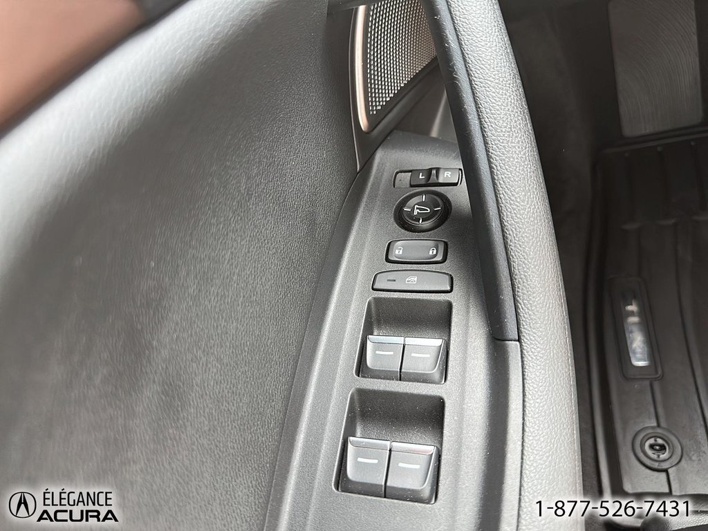 Acura TLX  2021 à Granby, Québec - 14 - w1024h768px