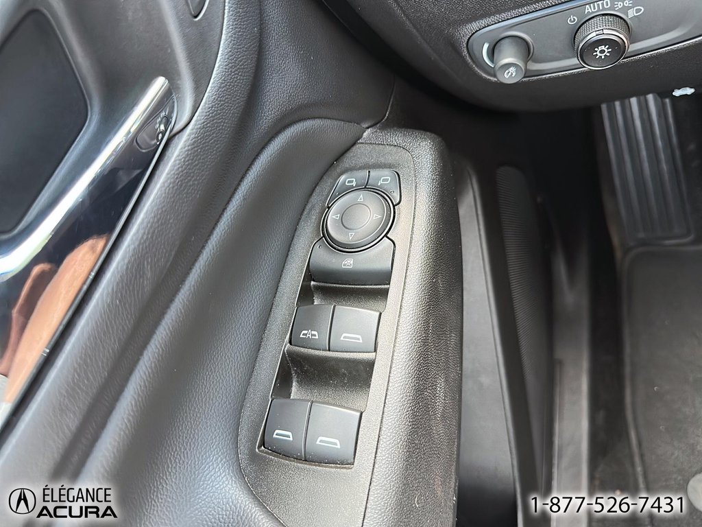 2023 Chevrolet Equinox LT in Granby, Quebec - 14 - w1024h768px